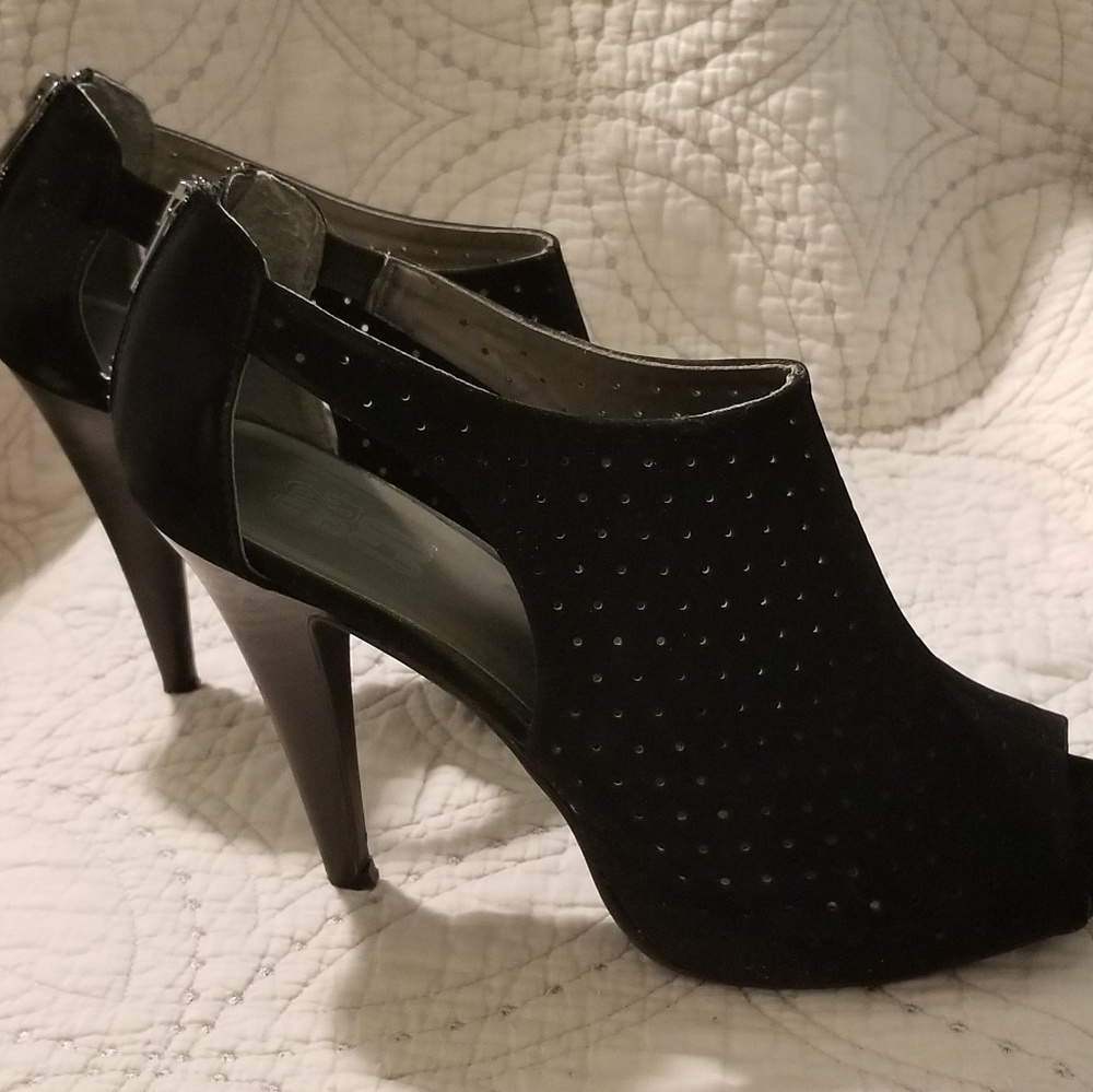 Peep toe booties